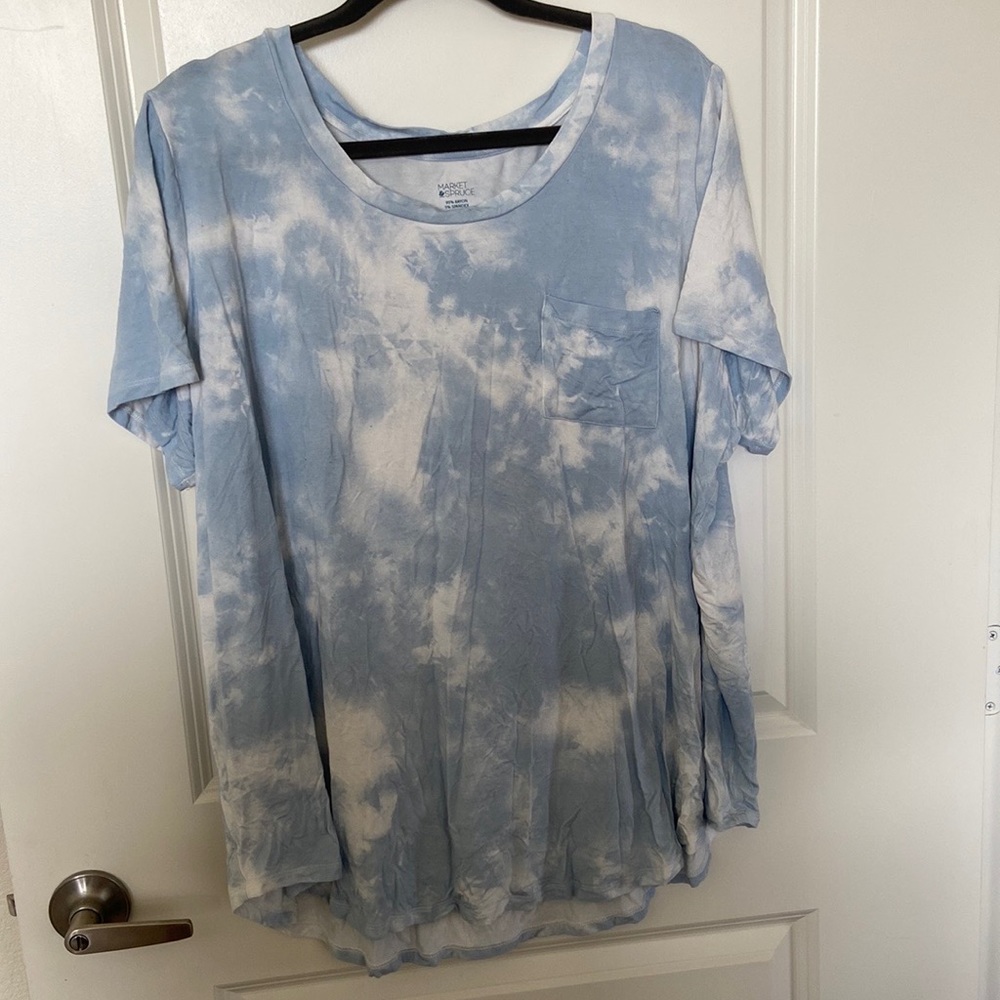 Market & Spruce pocket tee